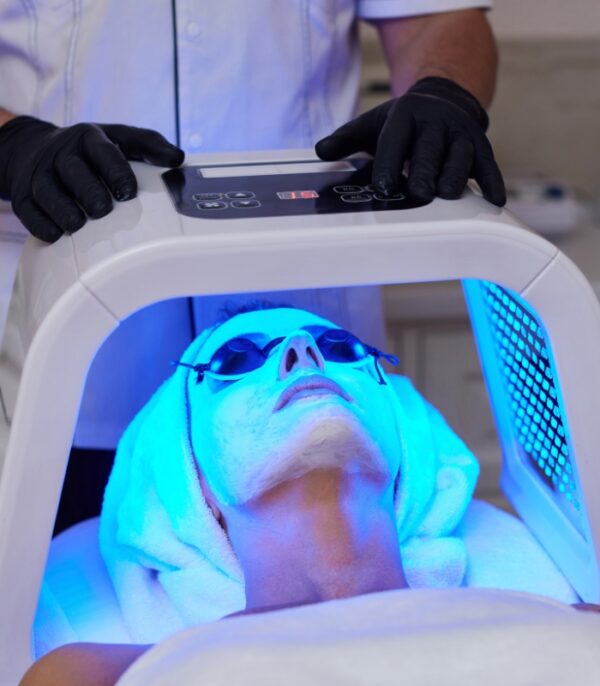 Hydroderm Facial Signature with LED